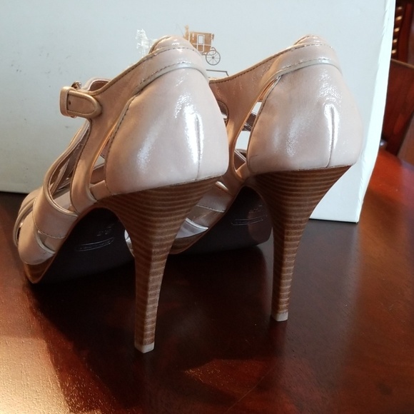 Coach Aenya Heels - Picture 3 of 6